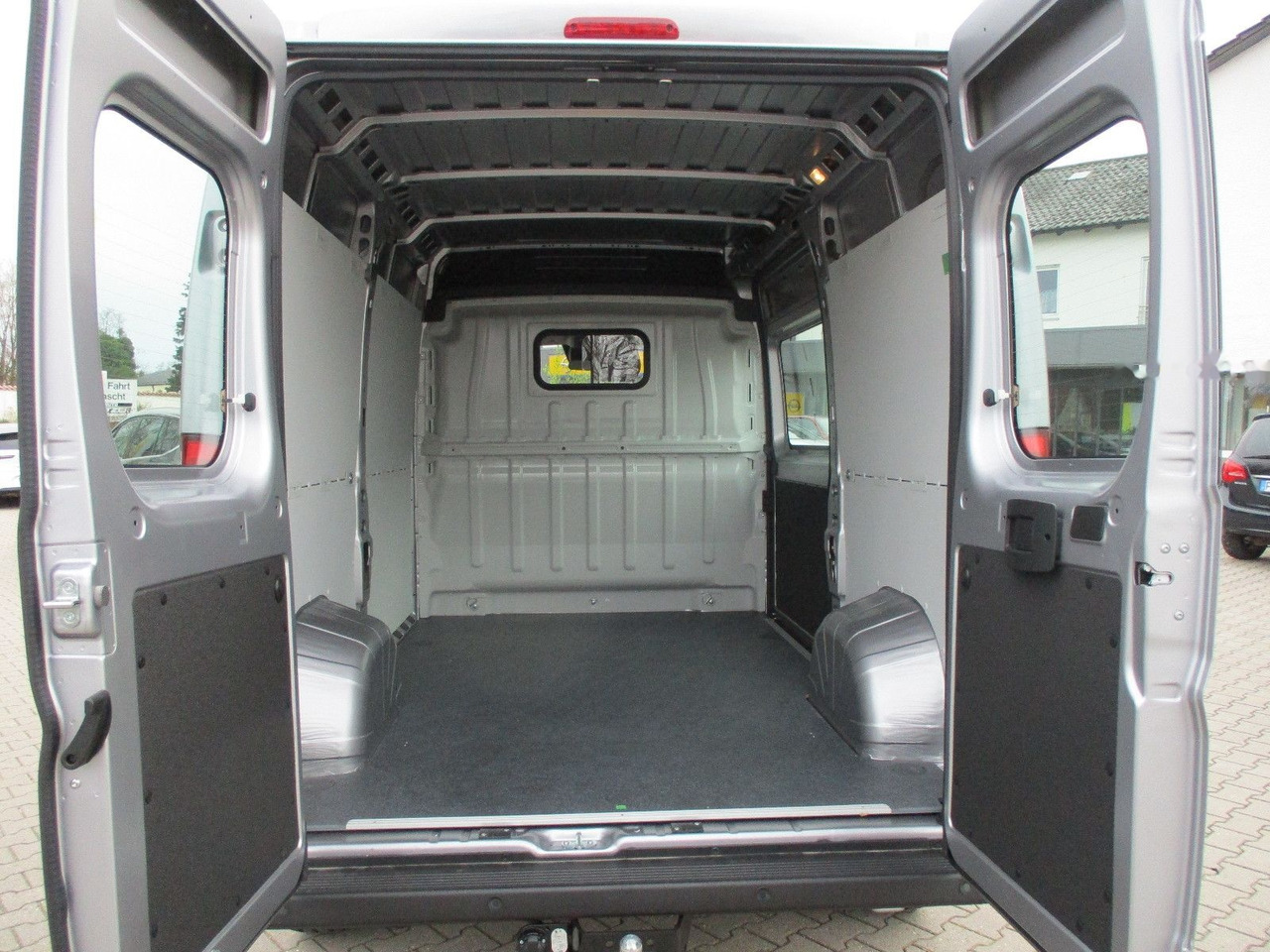 Xe van chở hàng mới Opel Movano C L2H2 Van: hình 10