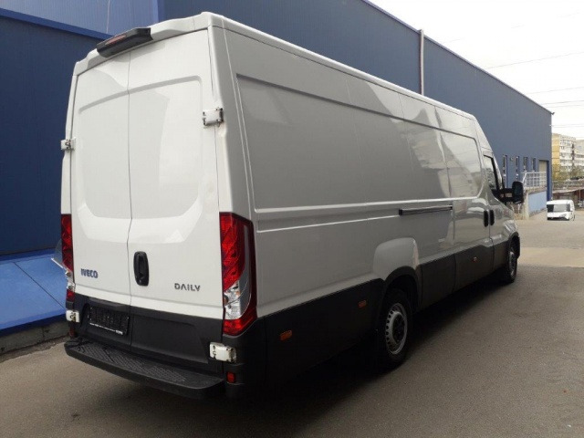 IVECO Daily 35S16V - Xe van chở hàng: hình 5