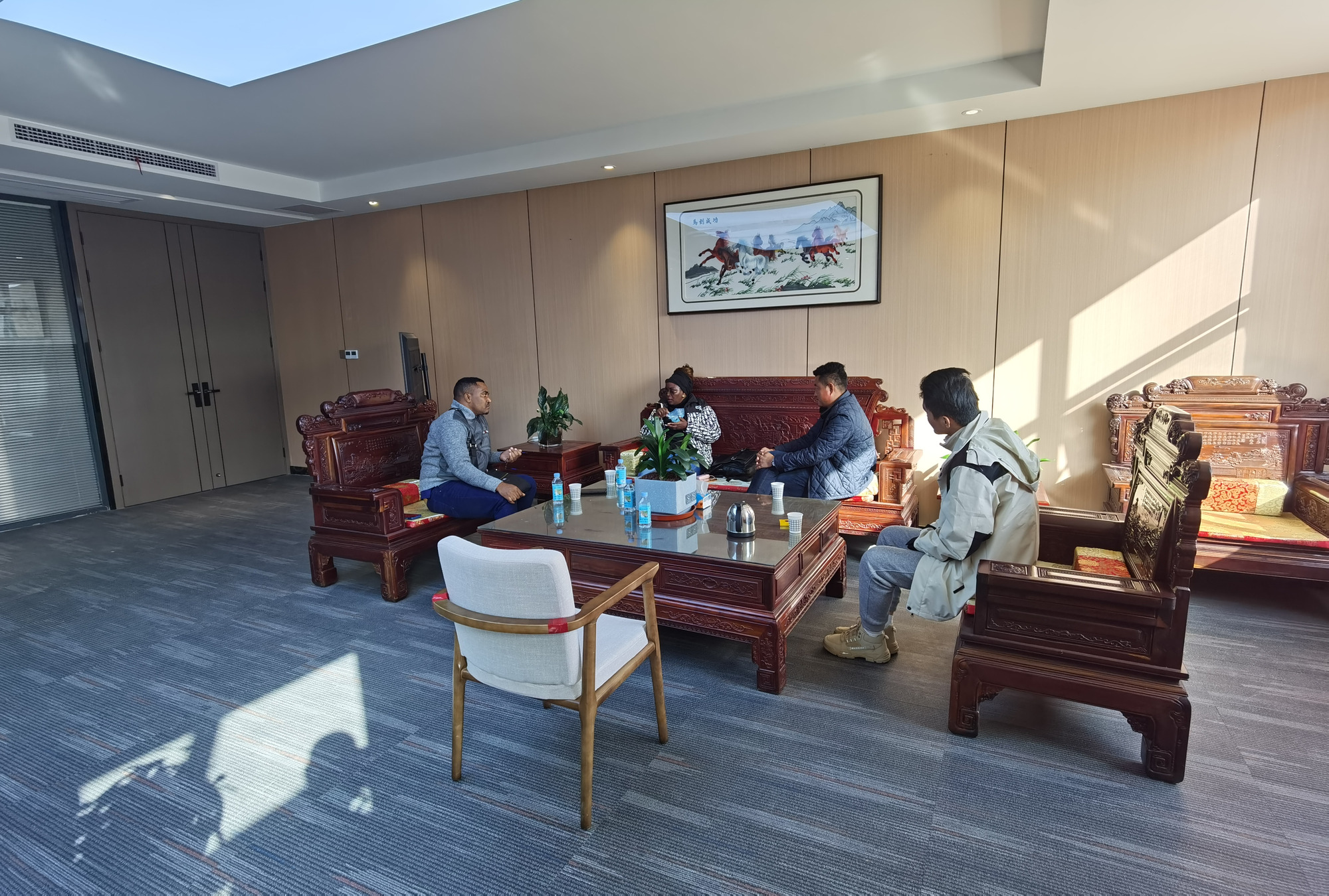 Toaks International Trading Company - Máy móc xây dựng LIUGONG - Euro 3 undefined: hình 10