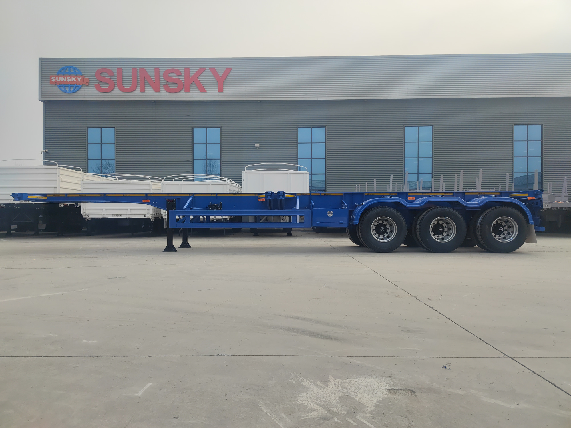 Xiamen Sunsky Vehicle Co.,Ltd - Xe đầu kéo SINOTRUK HOWO - Năm: 2024 undefined: hình 3