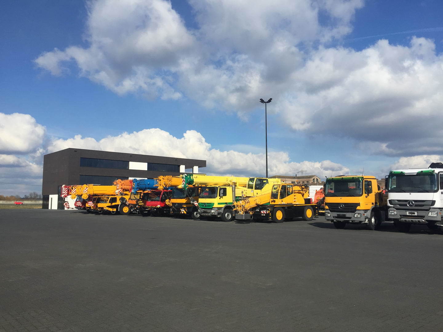 Geurts Trucks B.V. - Rơ moóc MÖSLEIN undefined: hình 5