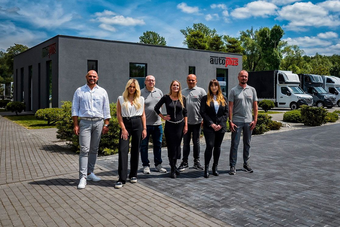 AUTO-PLUS DEALER - Xe tải - Euro 6, hộp số: tự động undefined: hình 4