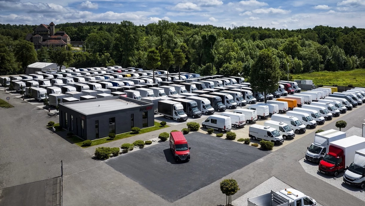 AUTO-PLUS DEALER - Xe tải - Euro 6, hộp số: tự động undefined: hình 1