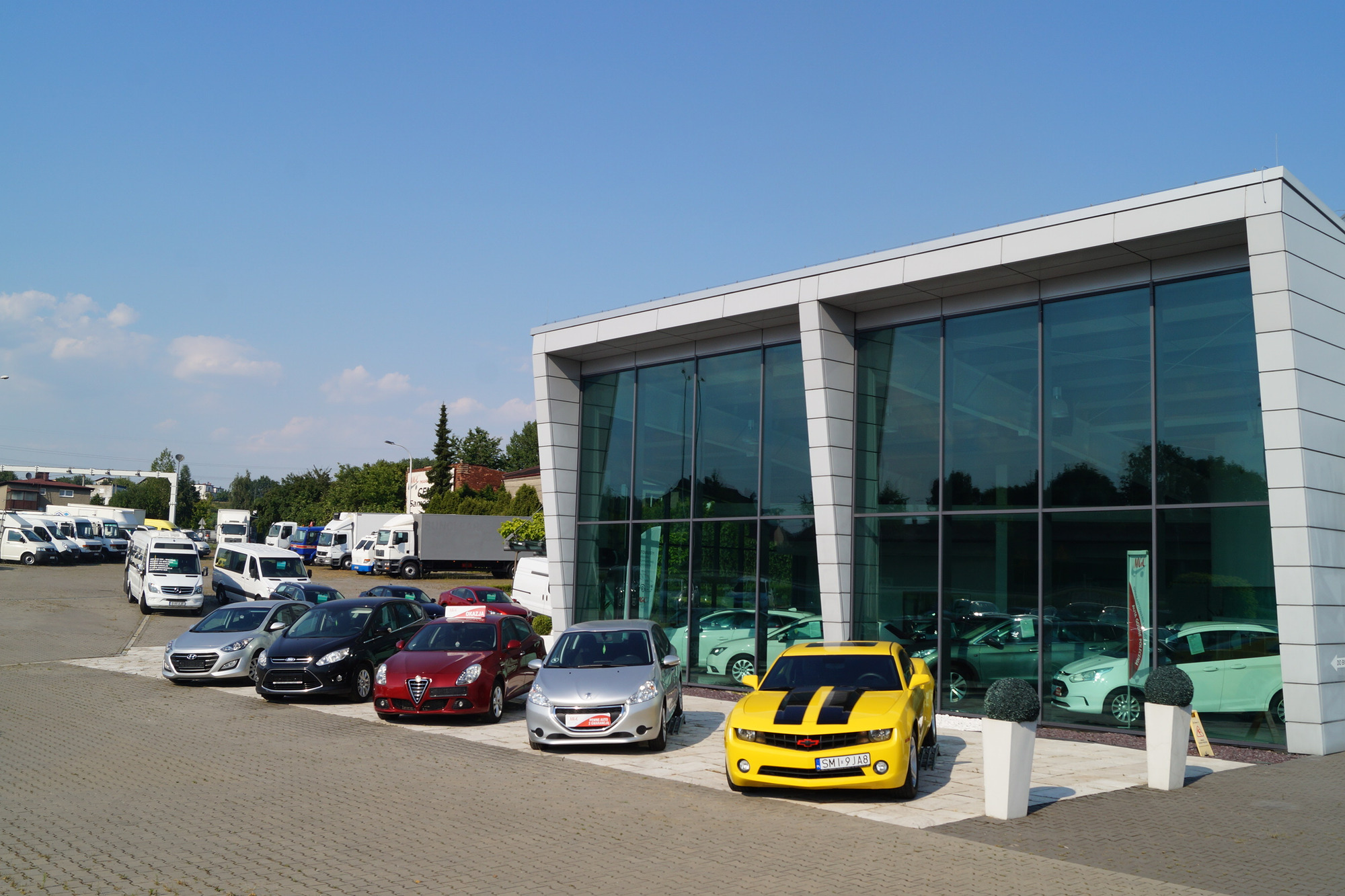 MGC CENTRUM SAMOCHODOW DOSTAWCZYCH - Xe tải nhỏ IVECO - Năm: 2022 undefined: hình 2