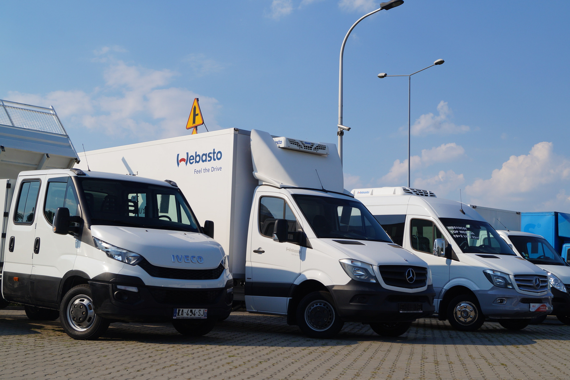 MGC CENTRUM SAMOCHODOW DOSTAWCZYCH - Xe tải nhỏ IVECO - Năm: 2022 undefined: hình 10