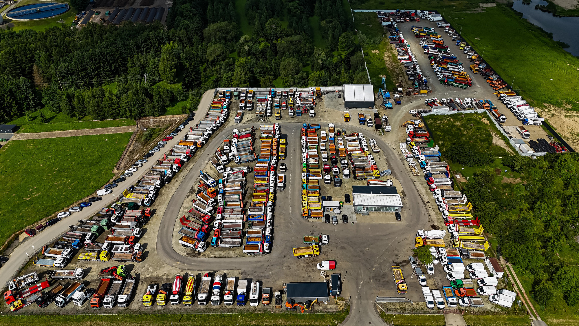 LSI TRUCK SEBASTIAN LUPA - Máy móc xây dựng - mới undefined: hình 1