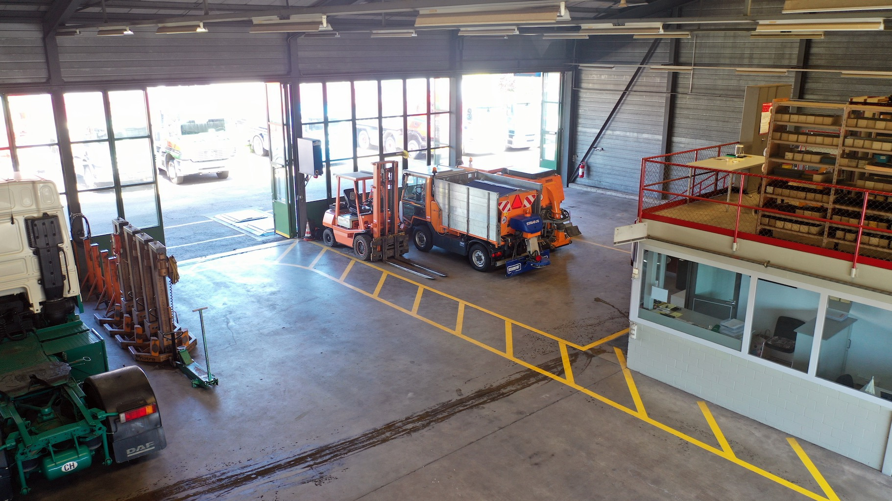 BAFAG  AG - Xe tải nhỏ undefined: hình 9