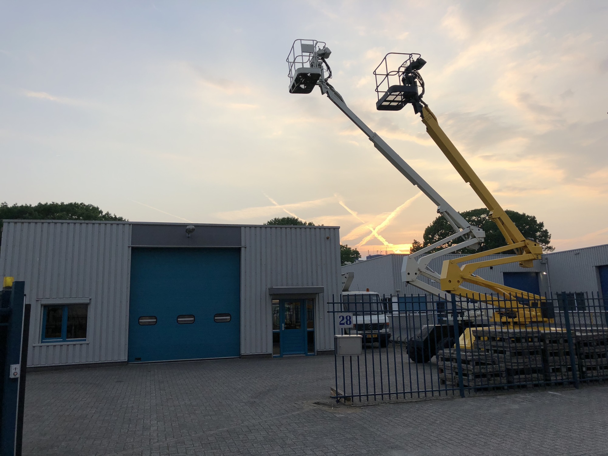 Otten Machines Gennep - Máy móc xây dựng NIFTYLIFT undefined: hình 1