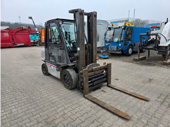 Xe nâng diesel NISSAN