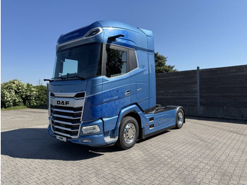Xe đầu kéo DAF XG 530