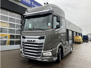 Xe đầu kéo DAF XG 530