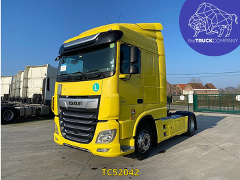 Xe đầu kéo DAF XF