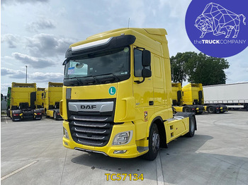 Xe đầu kéo DAF XF