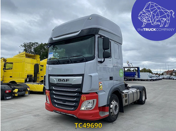 Xe đầu kéo DAF XF