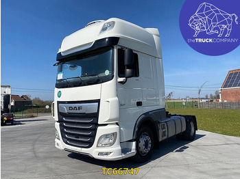 Xe đầu kéo DAF XF