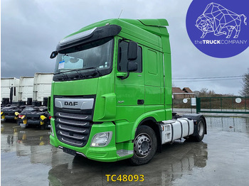 Xe đầu kéo DAF XF