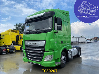Xe đầu kéo DAF XF