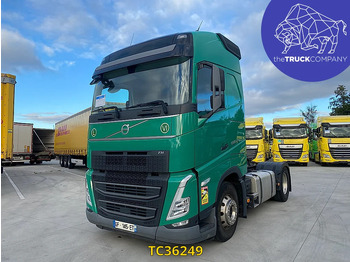 Xe đầu kéo VOLVO FH 500