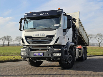 Xe ben IVECO Trakker