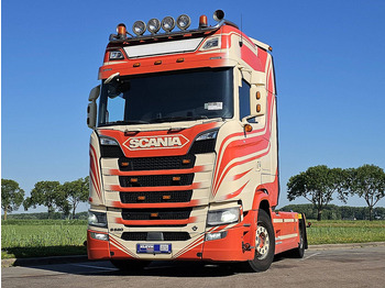 Xe đầu kéo SCANIA S 520
