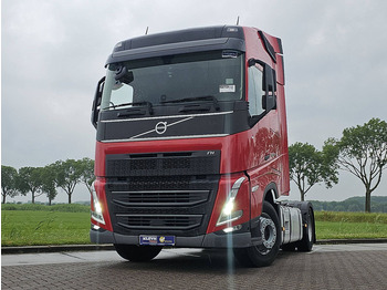 Xe đầu kéo VOLVO FH 500