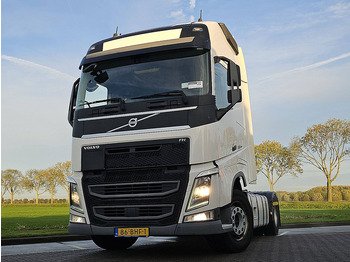 Xe đầu kéo VOLVO FH 500
