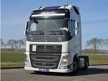 Xe đầu kéo VOLVO FH 500