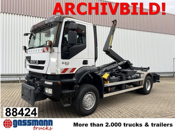Xe tải nâng móc IVECO Trakker