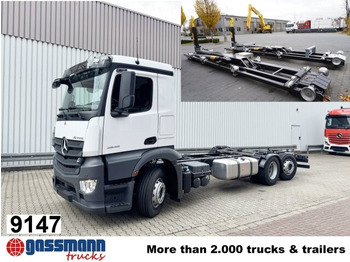 Xe tải nâng móc MERCEDES-BENZ Actros 2548
