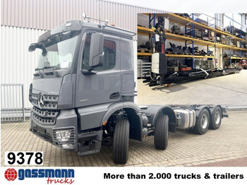 Xe tải nâng móc MERCEDES-BENZ Arocs 3251