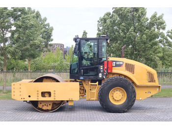 Máy lăn CATERPILLAR CS78B