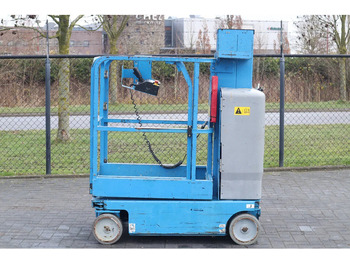 Nền bục trên không GENIE