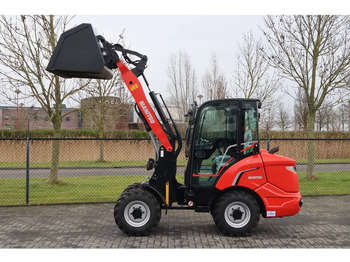 Máy xúc lật bánh lốp MANITOU