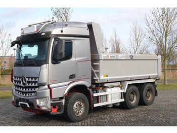 Xe ben MERCEDES-BENZ Arocs 2658