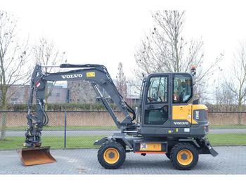 Máy xúc bánh lốp VOLVO EW60E