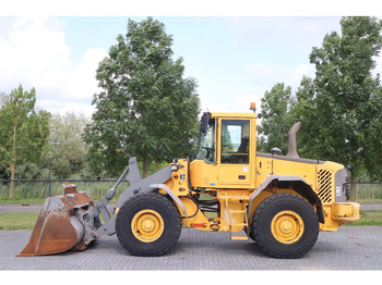 Máy xúc lật bánh lốp VOLVO L70E