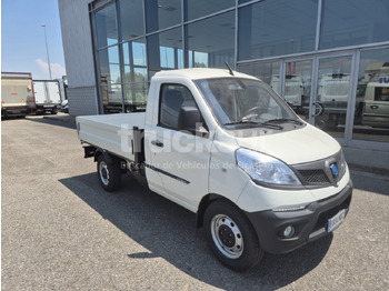 Xe tải nhỏ phẳng PIAGGIO