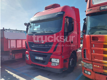 Xe đầu kéo IVECO Stralis 440