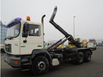 Xe tải nâng móc MAN 27.314