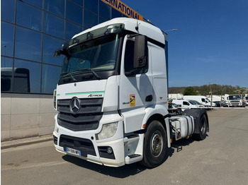 Xe đầu kéo MERCEDES-BENZ Actros 1845