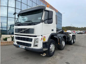 Xe tải nâng móc VOLVO FM 440