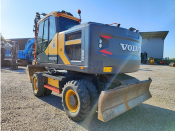 Máy xúc bánh lốp VOLVO EW160E