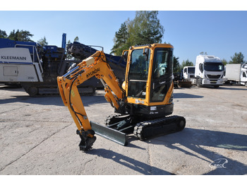 Máy xúc mini HYUNDAI