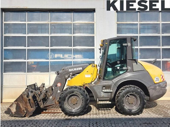 Máy xúc lật bánh lốp AHLMANN