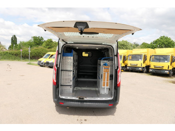 Xe van nhỏ gọn FORD Transit