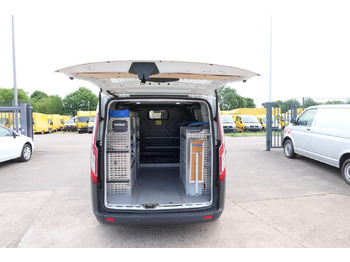 Xe van nhỏ gọn FORD Transit