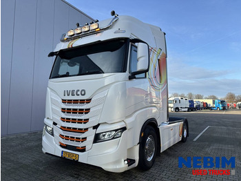 Xe đầu kéo IVECO S-WAY