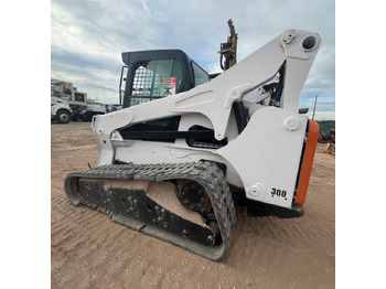 Máy xúc lật đa năng Bobcat T870: hình 4