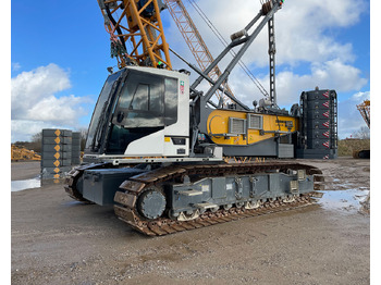 Cần cẩu bánh xích LIEBHERR