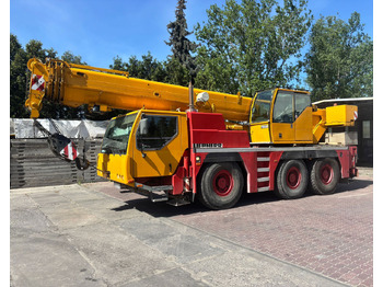 Cẩu bánh lốp LIEBHERR LTM 1045